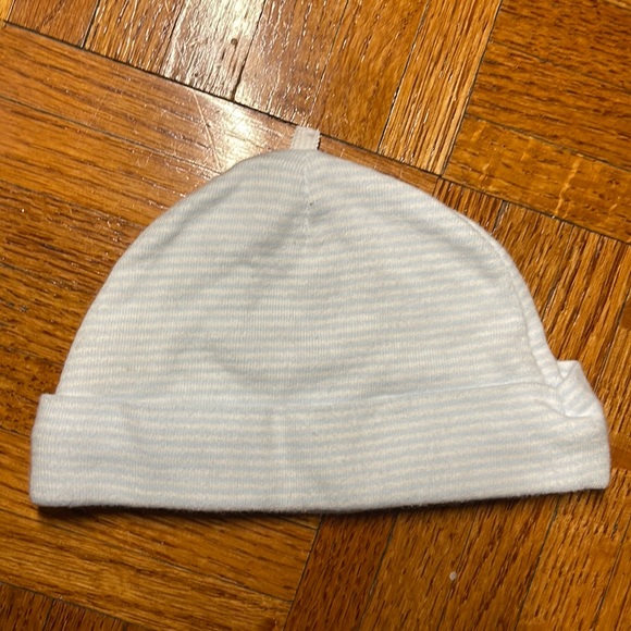 Blue and white stripe newborn hat Carters 0-3 months - Picture 1 of 1